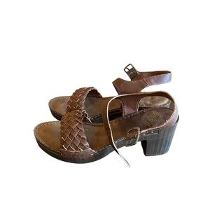 Tru Craft Women's Brown Sandals‎ with Woven Leather-Size 7.5M/-NWOT